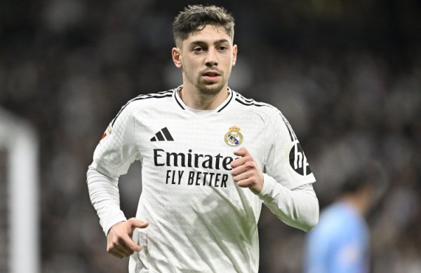 阿隆索：巴尔韦德让我的工作轻松不少，他是一名顶级球员