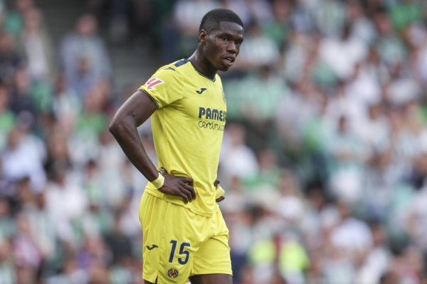 阿斯：黄潜22岁前场球员巴里即将转会埃弗顿，总价3800万欧元