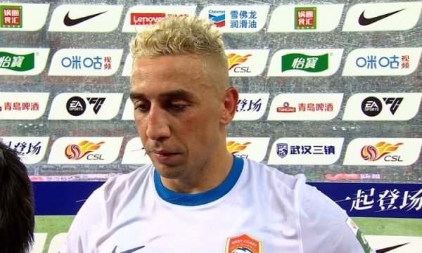 戴维森：回到曾经奋斗的家里特别开心，今天场地情况不是特别好