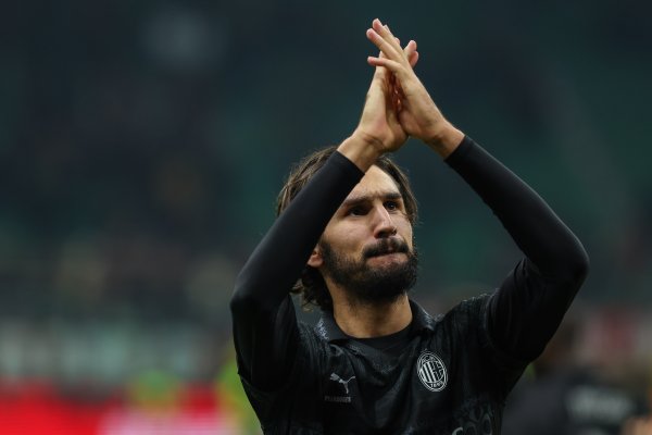 法媒：都灵增速  引进阿德利，过去几天与米兰和球员进行了实质接触