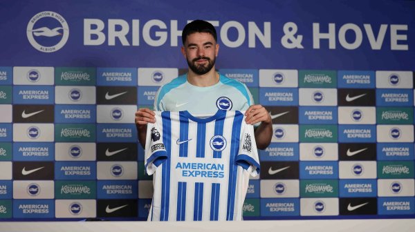 TA：23岁布莱顿后场球员埃兰-卡欣将租借加盟伯明翰，为期一个赛季