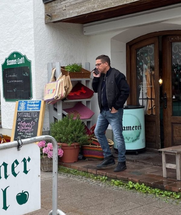 图片报:沃尔特马德经纪人现身斯图加特练习 营,可能推动球员转会