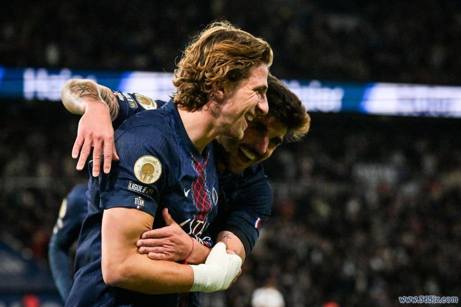 [图]双中卫双双破门 巴黎圣日耳曼2-0胜欧塞尔足球投注技巧与策略